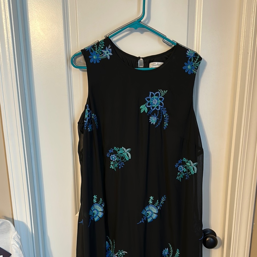 Calvin Klein Black and Blue Sleeveless A-Line Midi Dress